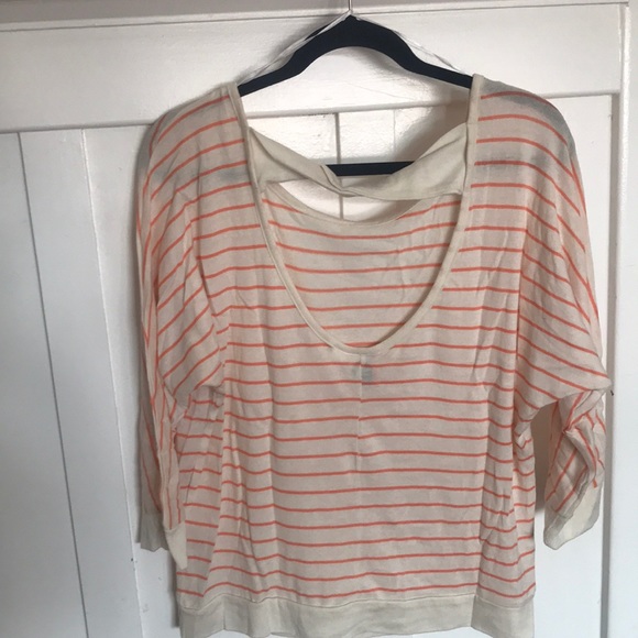 Roxy Top - Picture 3 of 5